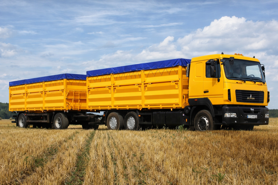 Як обрати надійний транспорт для перевезення зерна у фермерському господарстві